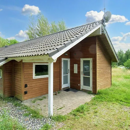 Holiday home V *